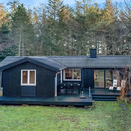 Gunnil - 400m From The Sea By Interhome *